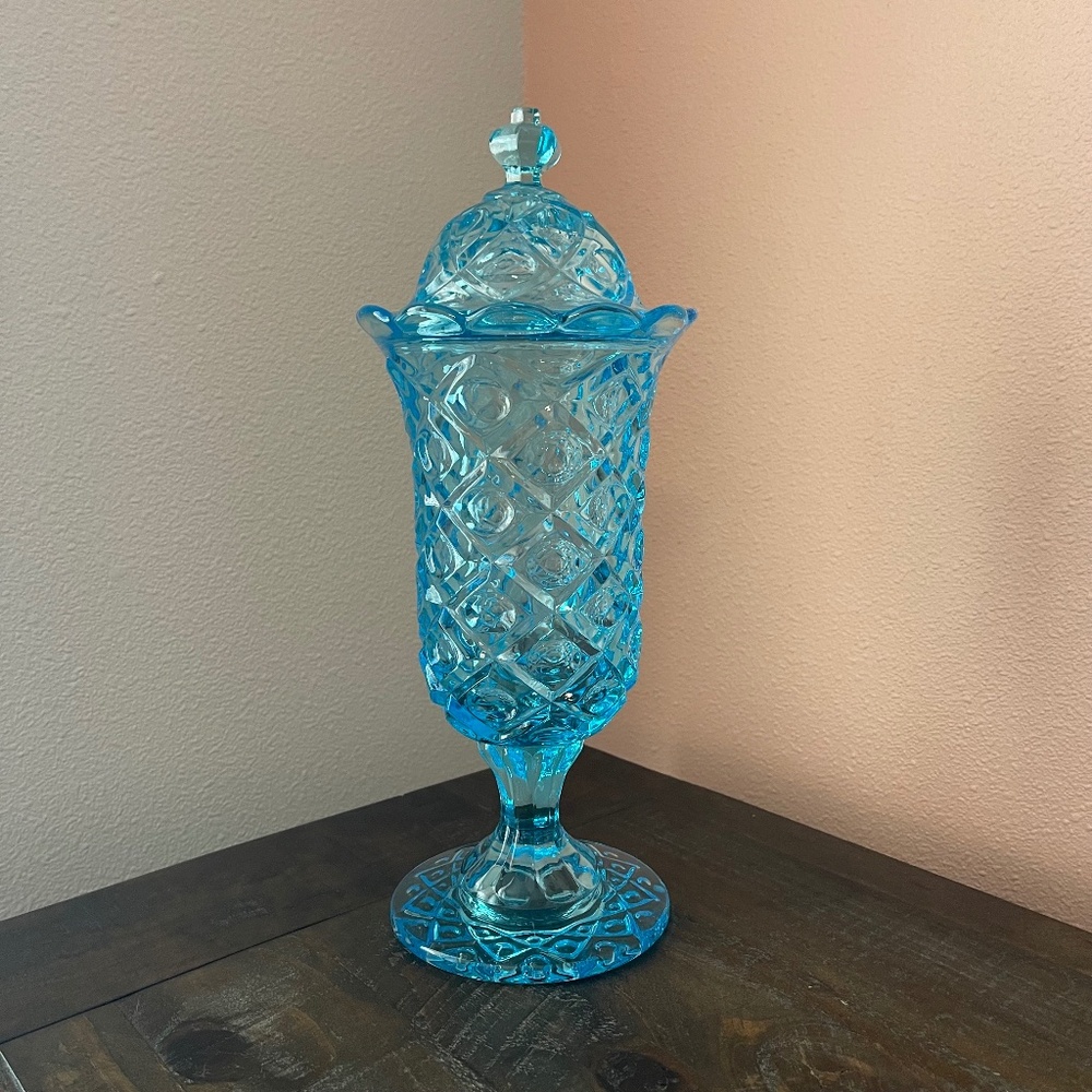 Viking Glass Diamond Thumbprint Colonial Ice Blue 7204 Apothecary Jar with Lid